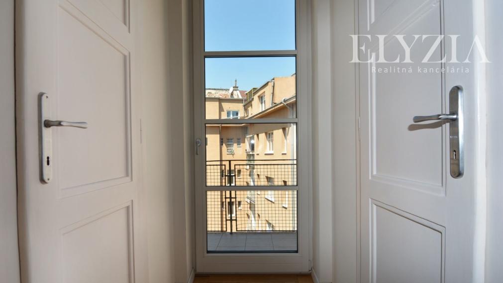 ..........PRENAJATÝ......... ELYZIA I Prenájom štýlový 3 izbový byt, Björsonova ul., Staré mesto, Bratislava