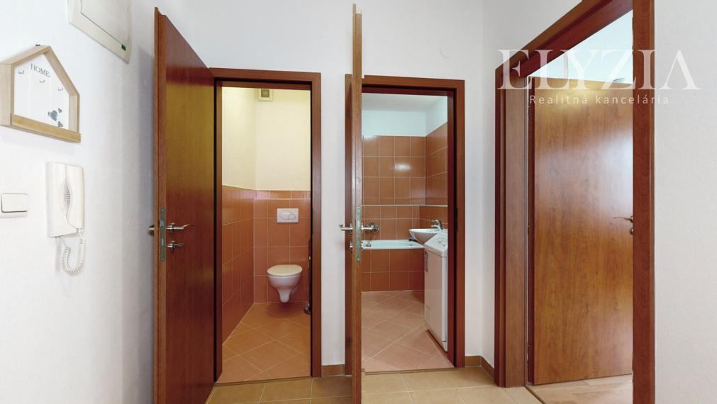 .........PRENAJATÝ......... ELYZIA I  Prenájom, 2 izb. byt, Haburská ul. novostavba, parkovanie v garáží, Bratislava II