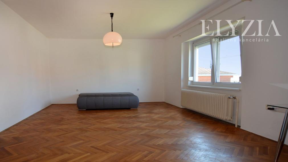 ........ PRENAJATÝ........ELYZIA I PRENÁJOM VEĽKÉHO 3 IZBOVÉHO BYTU 93 m2+ pivnica, sklad, parkovanie, Šamorínska, Bratislava - Podunajské Biskupice