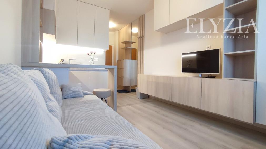  Rezervovaná!! PRENÁJOM GARSÓNKY, komplet zariadenie, ul. Galvaniho, Bratislava, Ružinov, Trnávka