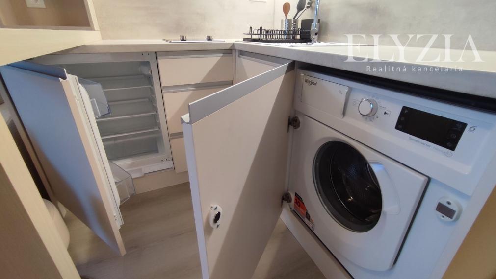  Rezervovaná!! PRENÁJOM GARSÓNKY, komplet zariadenie, ul. Galvaniho, Bratislava, Ružinov, Trnávka