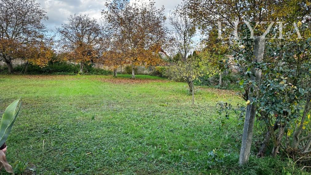 POZEMOK V CHORVÁTSKOM GROBE NA PREDAJ