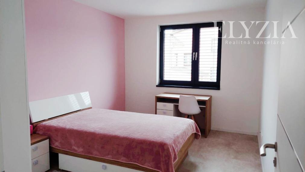 ELYZIA! NÁDHERNÁ NOVOSTAVBA V RAKÚSKU! PRENÁJOM RODINNÉHO DOMU S TERASOU, WOLFSTAHL