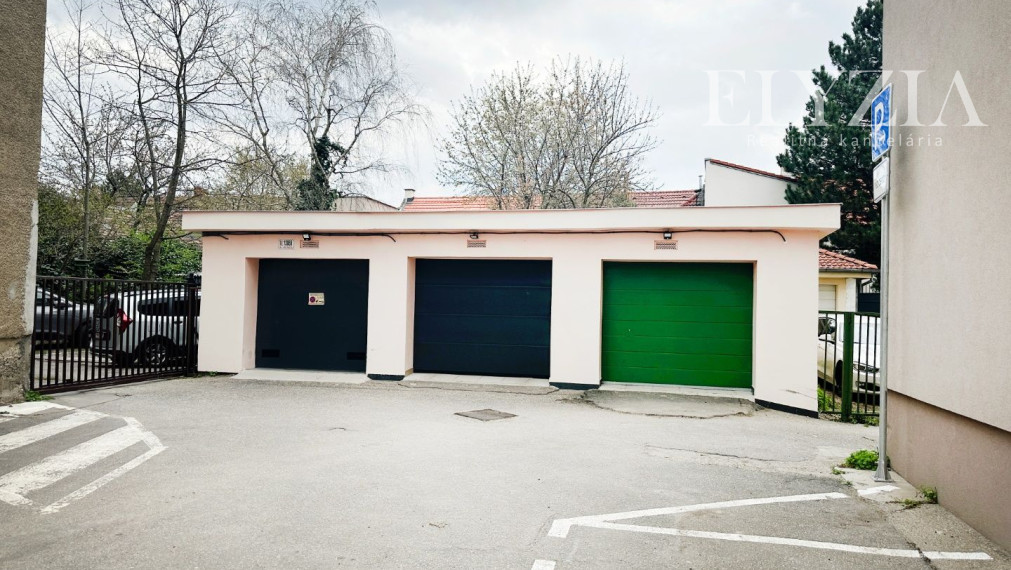 ELYZIA I MUROVANÁ GARÁŽ NA PREDAJ, RIAZANSKÁ UL.