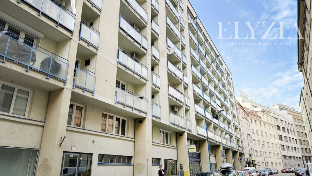 ELYZIA! 3. IZB. BYT V STAROM MESTE S PARKOVANÍM, UL. MEDENÁ 