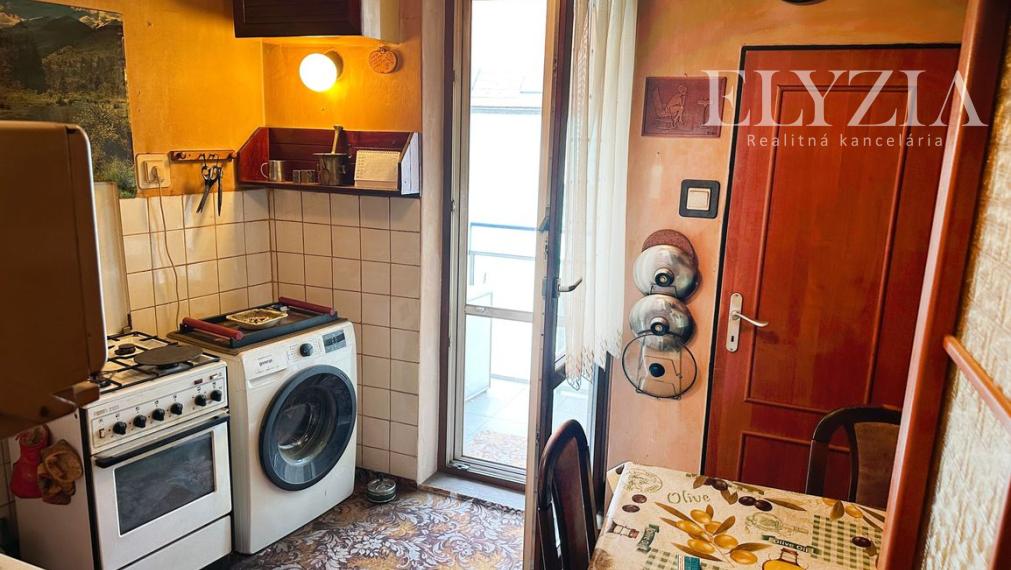 ELYZIA! 3. IZB. BYT V STAROM MESTE S PARKOVANÍM, UL. MEDENÁ 