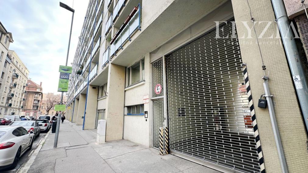 ELYZIA! 3. IZB. BYT V STAROM MESTE S PARKOVANÍM, UL. MEDENÁ 