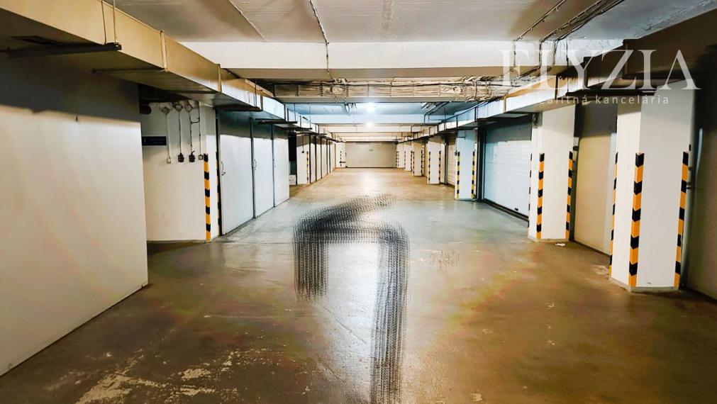 ELYZIA! 3. IZB. BYT V STAROM MESTE S PARKOVANÍM, UL. MEDENÁ 