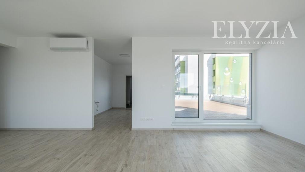 PRENÁJOM! 4 IZB. BYT V ÚPLNE NOVEJ NADSTAVBE S TERASOU!