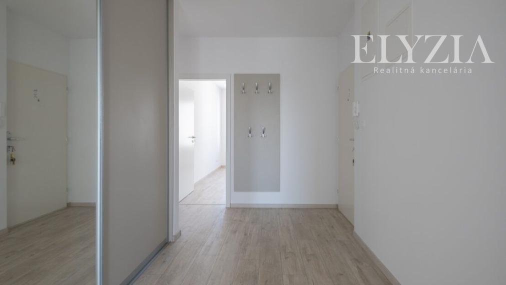 PRENÁJOM! 4 IZB. BYT V ÚPLNE NOVEJ NADSTAVBE S TERASOU!