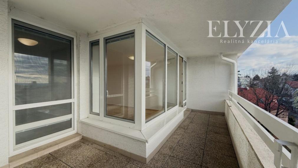 PRENÁJOM! 4 izb. byt na Bôriku s terasami, BA – Staré mesto