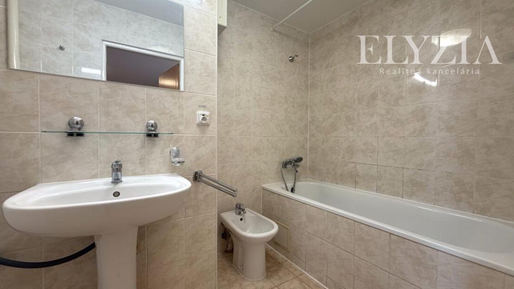 PRENÁJOM! 4 izb. byt na Bôriku s terasami, BA – Staré mesto