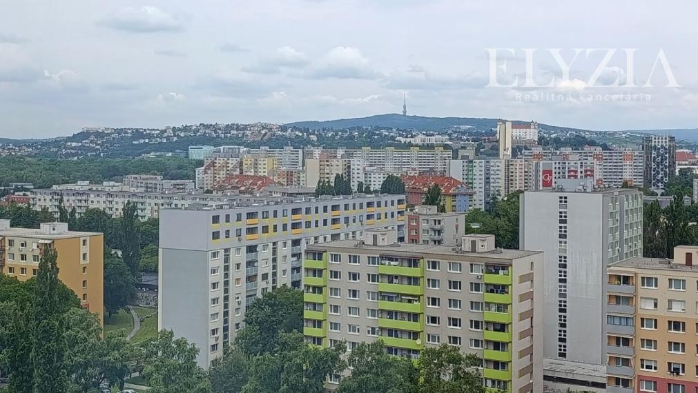 ELYZIA I TOP!! PRENÁJOM, Veľký 2-izbový apartmán s panoramatickými výhľadmi, parkovanie garáž – Vienna Gate, Petržalka