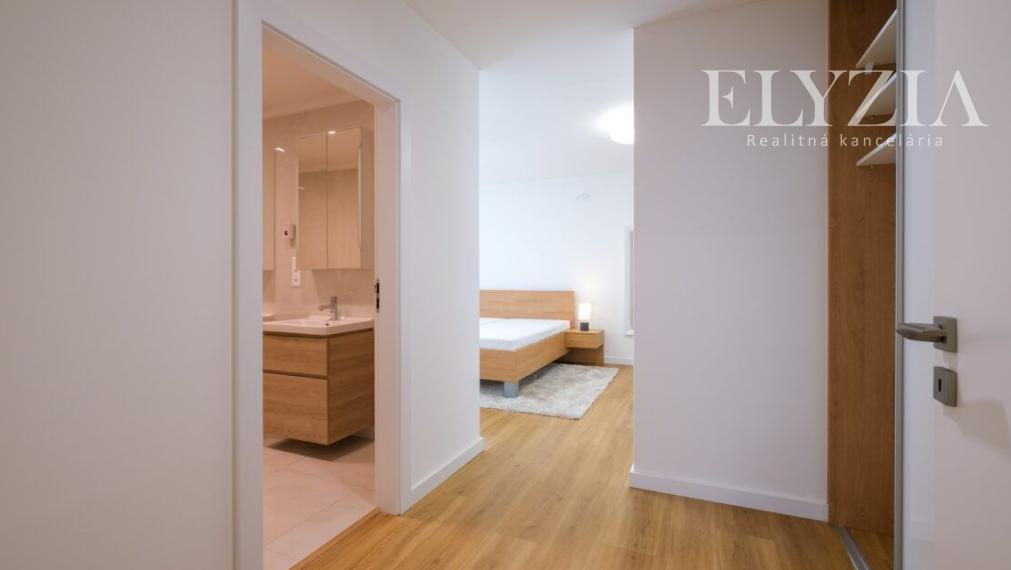 PRENÁJOM! 5 IZB. BYT S TERASOU A PARKOVANÍM, JANČOVA UL.