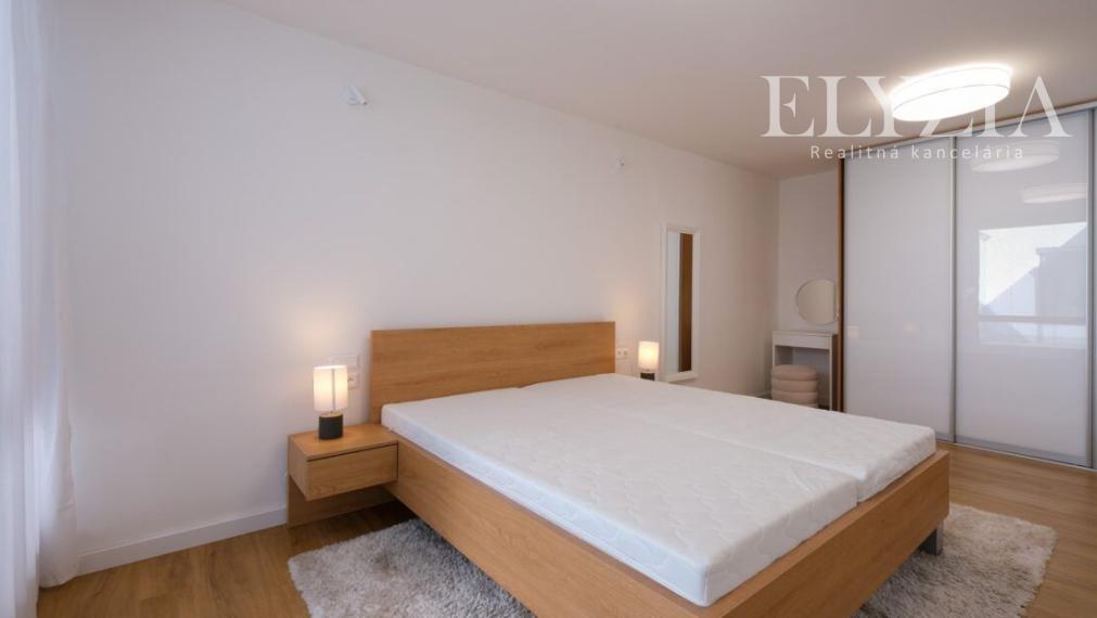 PRENÁJOM! 5 IZB. BYT S TERASOU A PARKOVANÍM, JANČOVA UL.