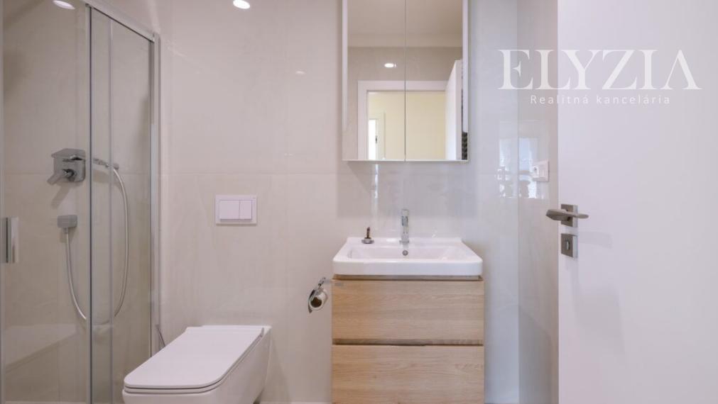 PRENÁJOM! 5 IZB. BYT S TERASOU A PARKOVANÍM, JANČOVA UL.