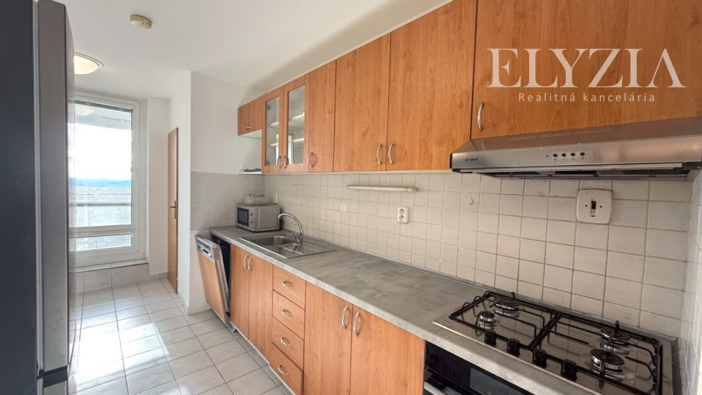 PRENÁJOM! 4 izb. byt na Bôriku s terasami, BA – Staré mesto