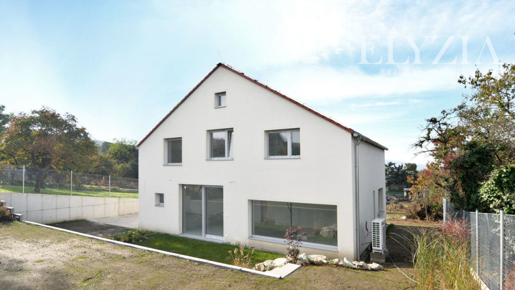 PREDAJ -  Samostatný RODINNÝ DOM-novostavba 2025, 629 m2 pozemok, Marianka