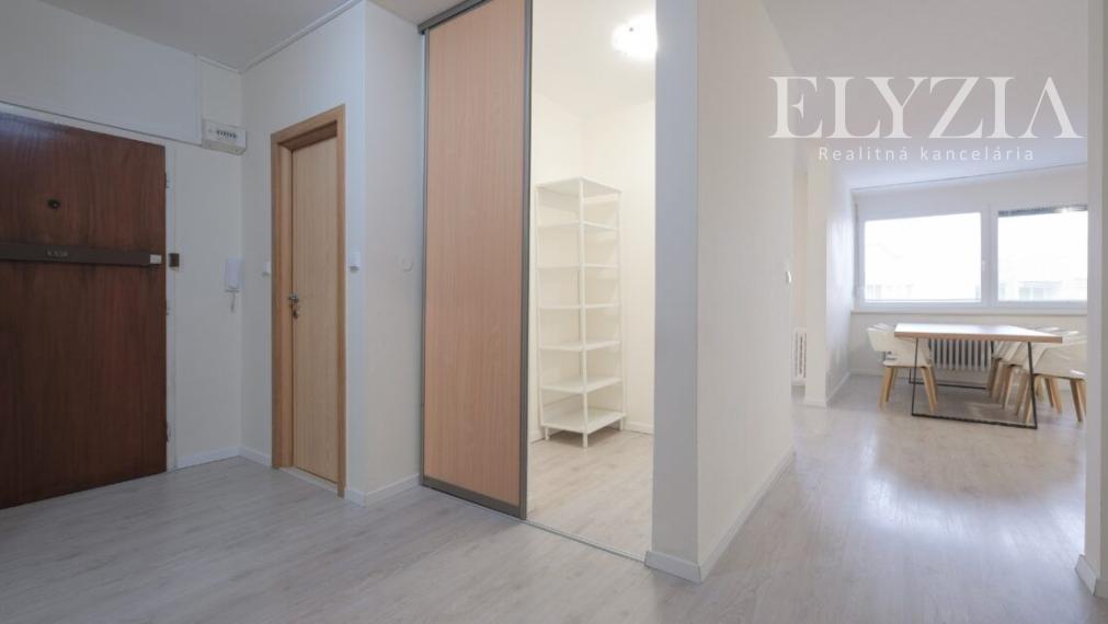 PRENÁJOM! 5 IZB. BYT NA HRADNOM KOPCI!