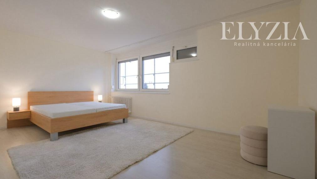 PRENÁJOM! 5 IZB. BYT NA HRADNOM KOPCI!