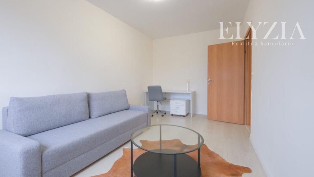 PRENÁJOM! 5 IZB. BYT NA HRADNOM KOPCI!