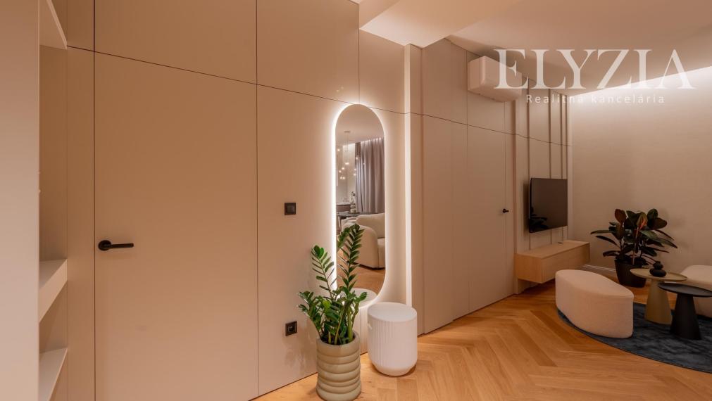 LUXUSNÝ 3,5 IZB. BYT PO NÁDHERNEJ REKONŠTRUKCII, BA NIVY