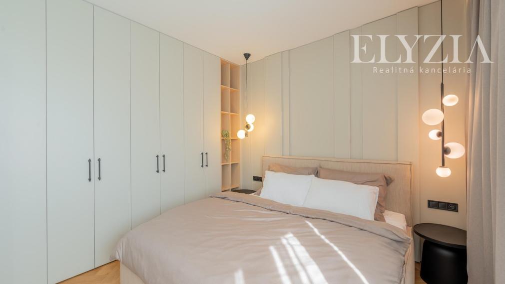 LUXUSNÝ 3,5 IZB. BYT PO NÁDHERNEJ REKONŠTRUKCII, BA NIVY