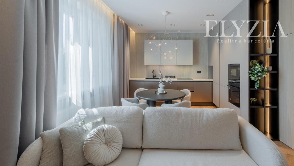 LUXUSNÝ 3,5 IZB. BYT PO NÁDHERNEJ REKONŠTRUKCII, BA NIVY