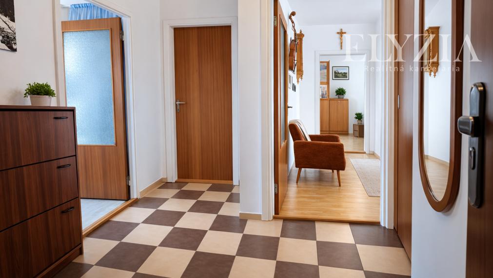 Predaj 4-IZBOVÝ BYT + šatník, terasa, loggia, 109,18 m²,  | KARLOVA VES – Novackého