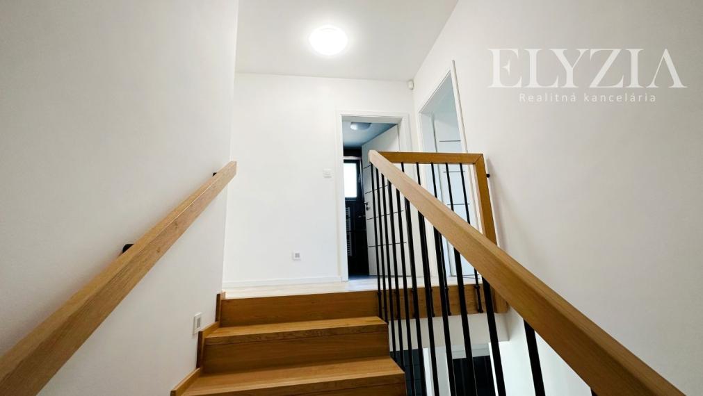 ELYZIA! NÁDHERNÁ NOVOSTAVBA V RAKÚSKU! PRENÁJOM RODINNÉHO DOMU S TERASOU, WOLFSTAHL