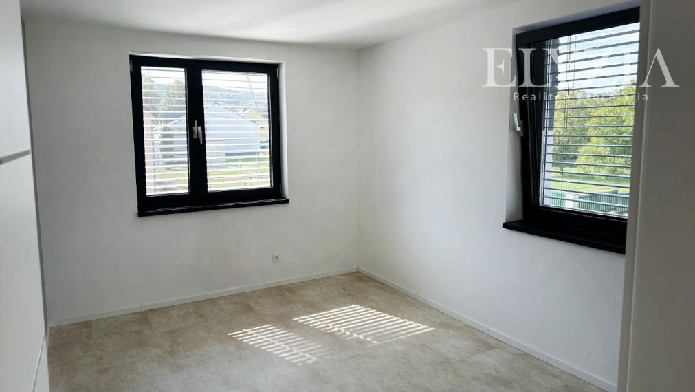 ELYZIA! NÁDHERNÁ NOVOSTAVBA V RAKÚSKU! PRENÁJOM RODINNÉHO DOMU S TERASOU, WOLFSTAHL