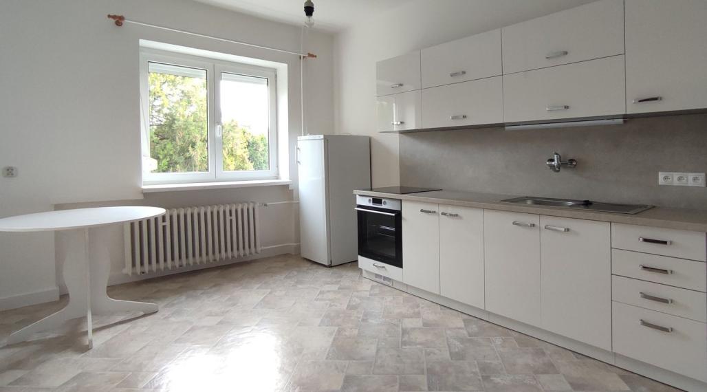 ........ PRENAJATÝ........ELYZIA I PRENÁJOM VEĽKÉHO 3 IZBOVÉHO BYTU 93 m2+ pivnica, sklad, parkovanie, Šamorínska, Bratislava - Podunajské Biskupice