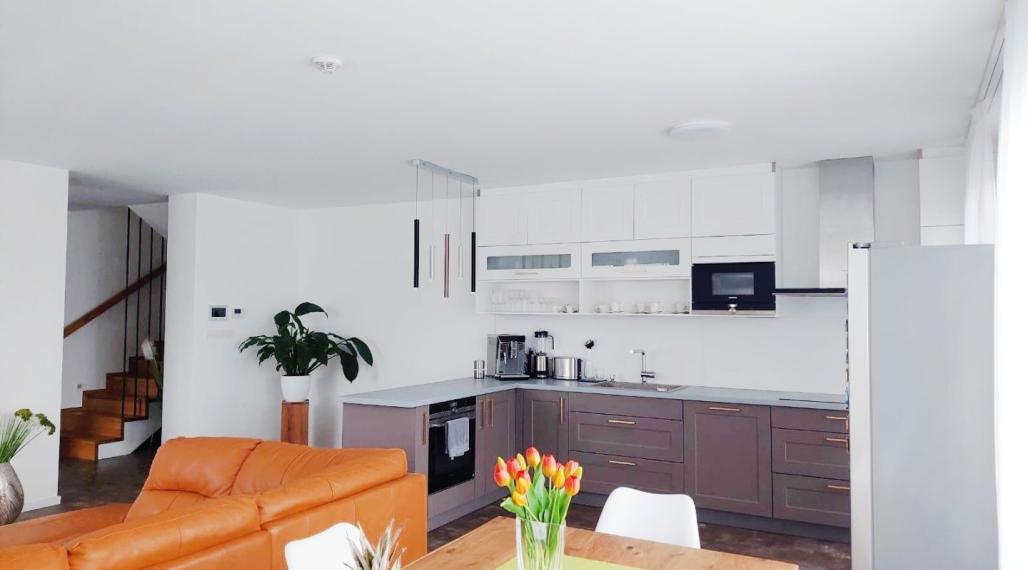 ELYZIA! NÁDHERNÁ NOVOSTAVBA V RAKÚSKU! PRENÁJOM RODINNÉHO DOMU S TERASOU, WOLFSTAHL