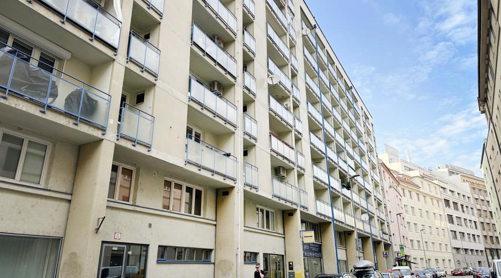 ELYZIA! 3. IZB. BYT V STAROM MESTE S PARKOVANÍM, UL. MEDENÁ 