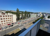 2 IZB. BYT S BALKÓNOM A GARÁŽOVÝM MIESTOM - fotografia 4