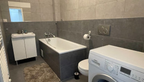 2 IZB. BYT S BALKÓNOM A GARÁŽOVÝM MIESTOM - fotografia 9
