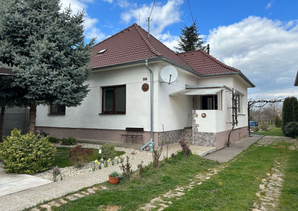 PREDAJ! 3 IZB. RODINNÝ DOM V OBCI RECA S VEĽKÝM POZEMKOM