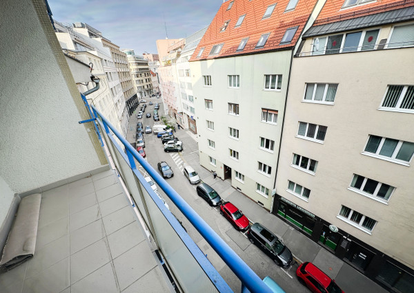 ELYZIA! 3. IZB. BYT V STAROM MESTE S PARKOVANÍM, UL. MEDENÁ 