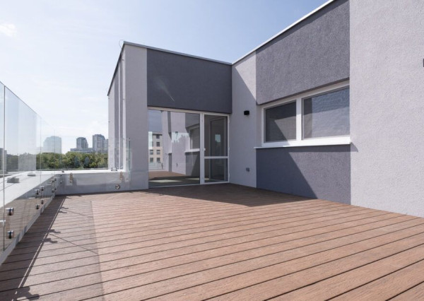 PRENÁJOM! 4 IZB. BYT V ÚPLNE NOVEJ NADSTAVBE S TERASOU!