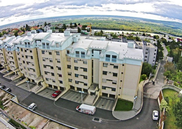 PRENÁJOM! 3. izb. byt na Bôriku s parkovaním, BA I.