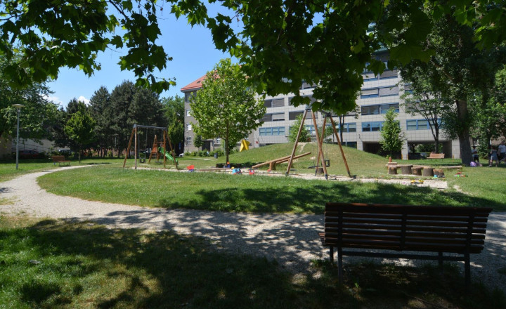 ..........PRENAJATÝ......... ELYZIA I Prenájom štýlový 3 izbový byt, Björsonova ul., Staré mesto, Bratislava - fotografia 19