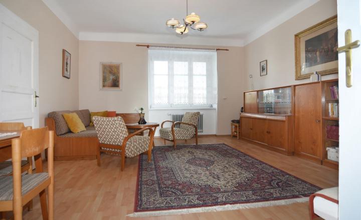............. PREDANÝ............. ELYZIA I PREDAJ PRIESTRANNÝ 2 IZB. BYT S LOGGIOU (97 m2), úžasná atmosféra, Račianska ul., Bratislava