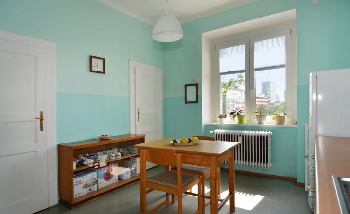 ............. PREDANÝ............. ELYZIA I PREDAJ PRIESTRANNÝ 2 IZB. BYT S LOGGIOU (97 m2), úžasná atmosféra, Račianska ul., Bratislava - fotografia 3