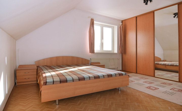 ............PRENAJATÉ.....ELYZIA I PRENÁJOM 2 IZB. VEĽKOMETRÁŽNEHO BYTU, sklad, parkovanie, Šamorínska ul. BA II - Podunajské Biskupice - fotografia 4