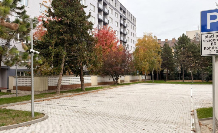 PRENÁJOM! 4 IZB. BYT V ÚPLNE NOVEJ NADSTAVBE S TERASOU! - fotografia 9