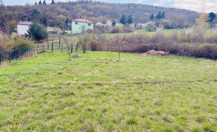 Nádherná záhrada na predaj – Bratislava III, Rača  - fotografia 2